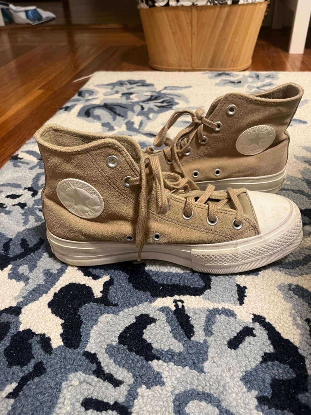 Platform Converse